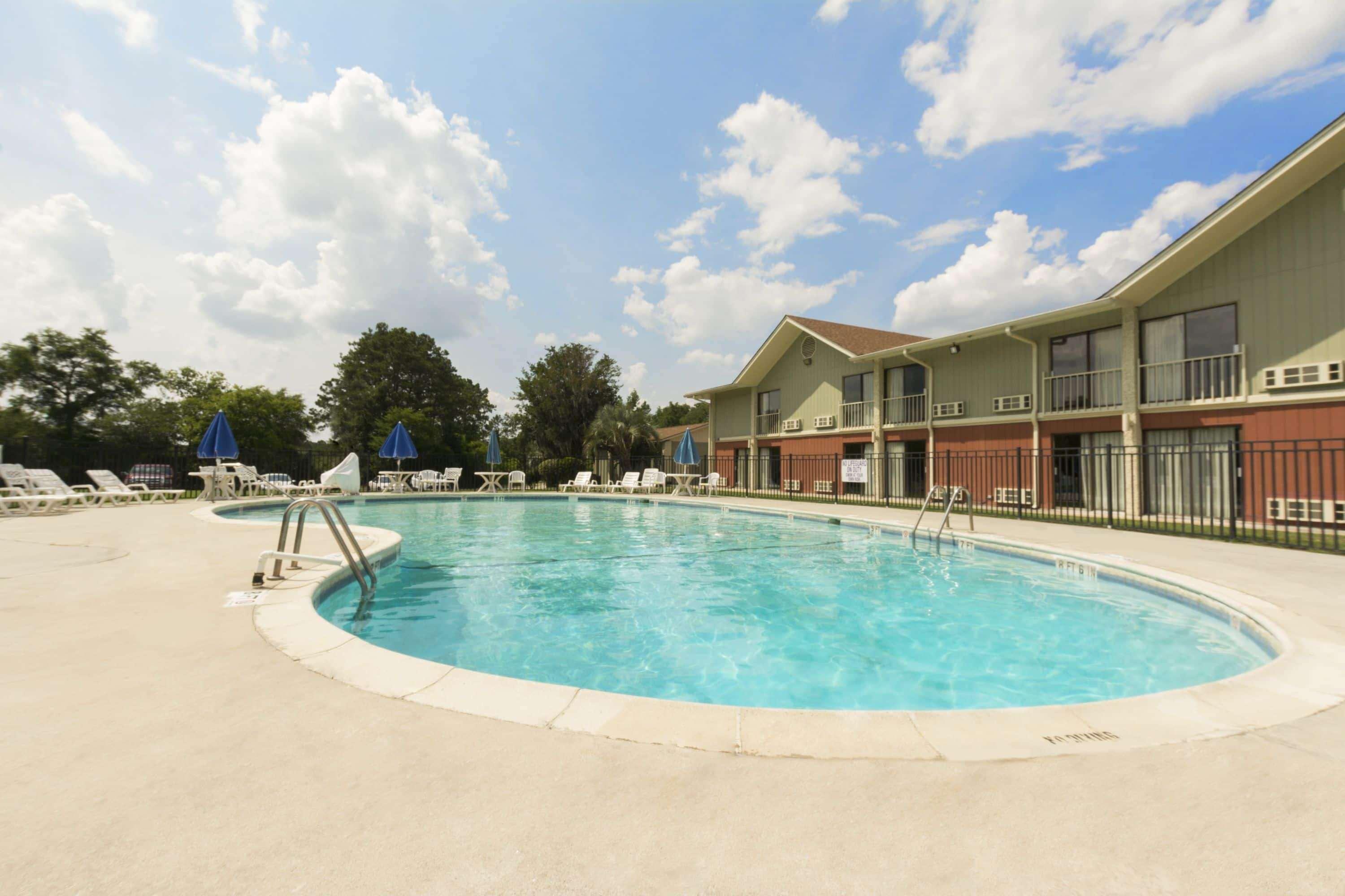 Howard Johnson By Wyndham Beaufort/Parris Island Экстерьер фото