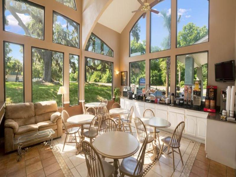 Howard Johnson By Wyndham Beaufort/Parris Island Экстерьер фото