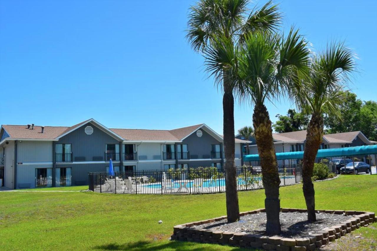Howard Johnson By Wyndham Beaufort/Parris Island Экстерьер фото